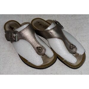 Ecco Sandals Women's 38 Sz 7 Flip Flop Thong Metallic Leather Footbed Shoes